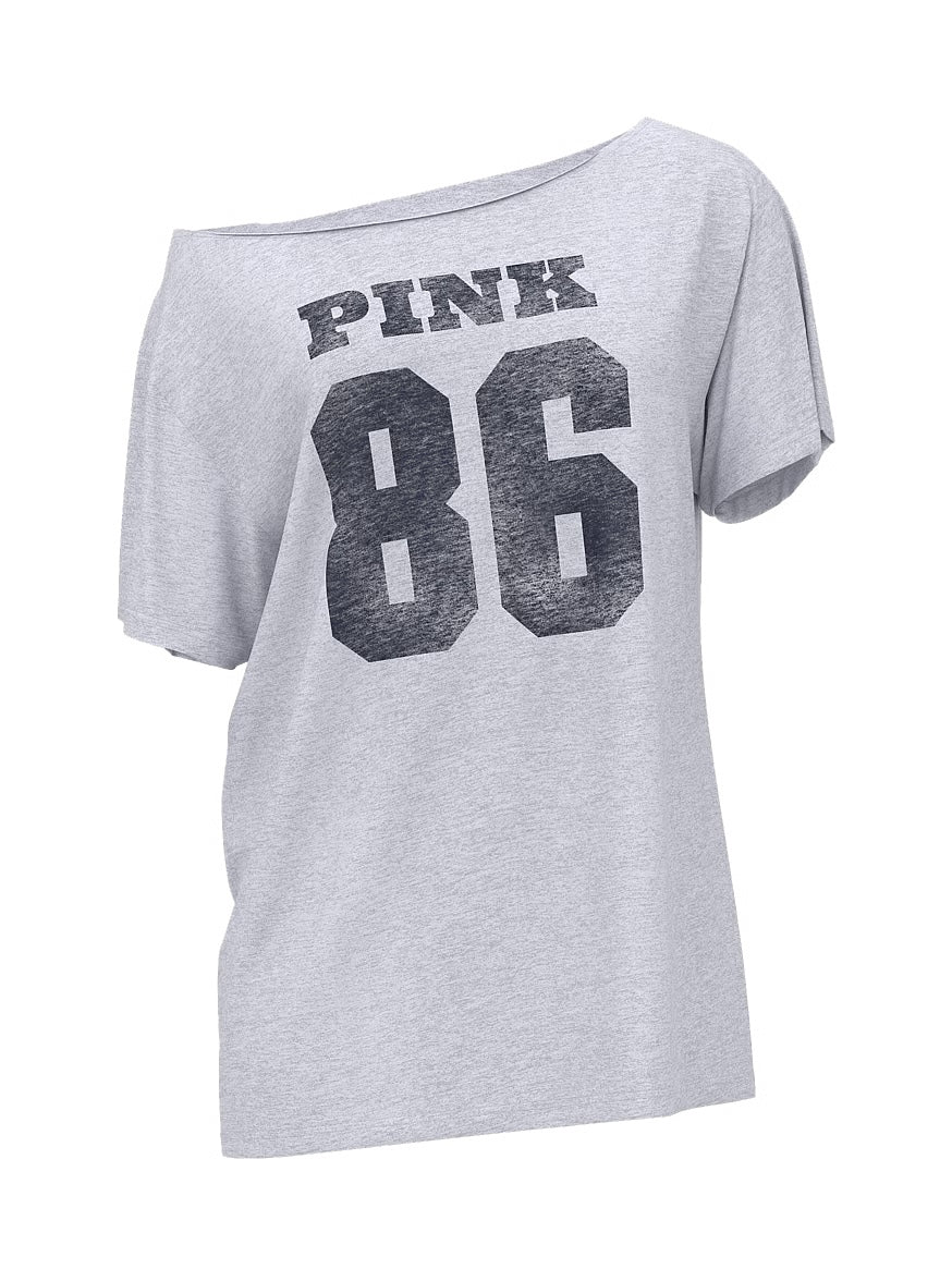 VICTORIA’S SECRET’S PINK PLAYERA